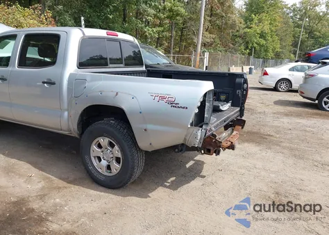 2005 Toyota Tacoma Base V6 z USA, uszkodzony, nr VIN 5TELU42N95Z077863